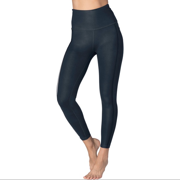 beyond yoga pearlized high waisted midi legging